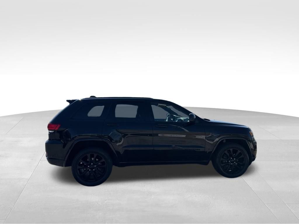 Used 2020 Jeep Grand Cherokee Altitude image 6