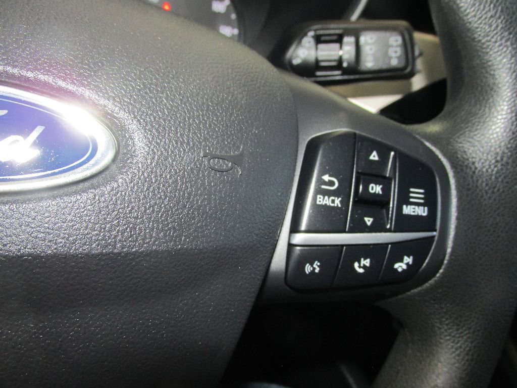 Used 2021 Ford Escape SE image 17