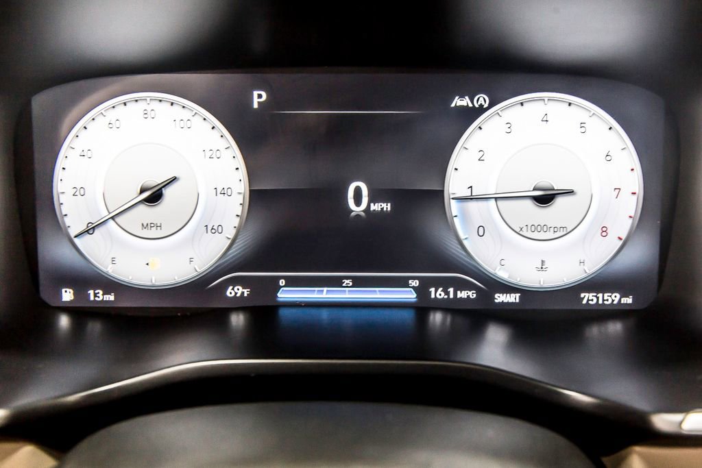 Used 2022 Hyundai Santa Fe Limited FWD image 17