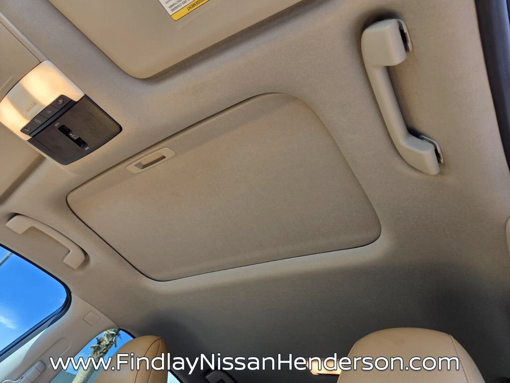 Used 2025 Nissan Sentra SV w/ SV Premium Package FWD image 11