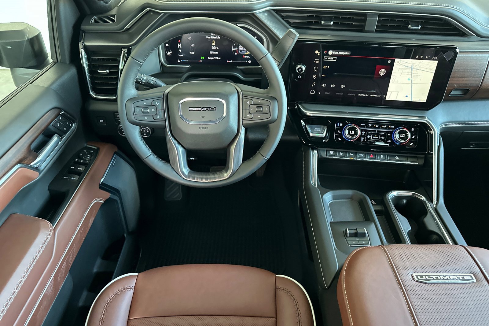 New 2026 GMC Sierra 2500 Denali Ultimate w/ Max Trailering Package image 15