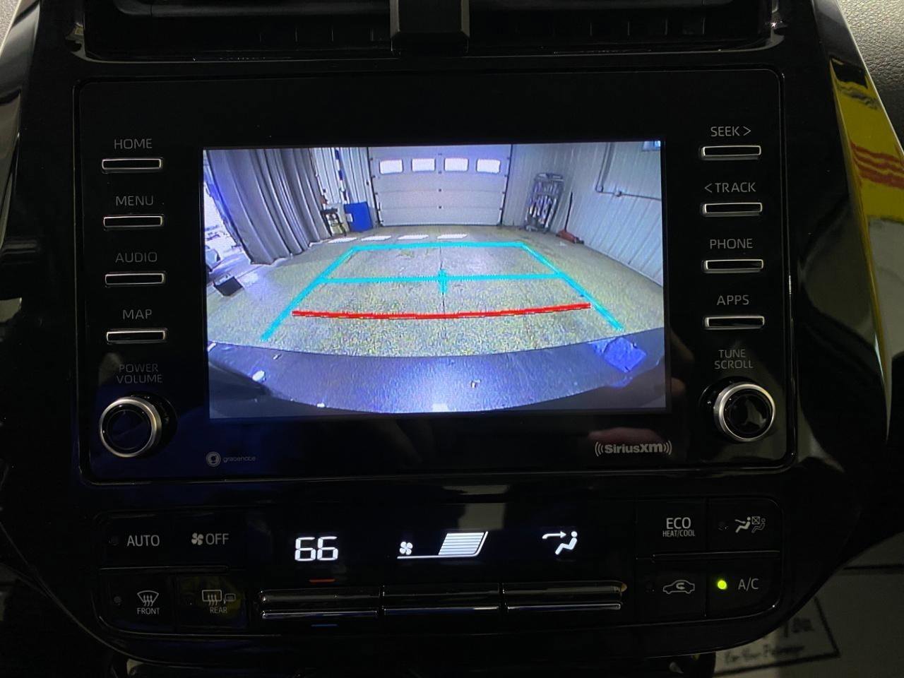 Used 2022 Toyota Prius XLE FWD image 13