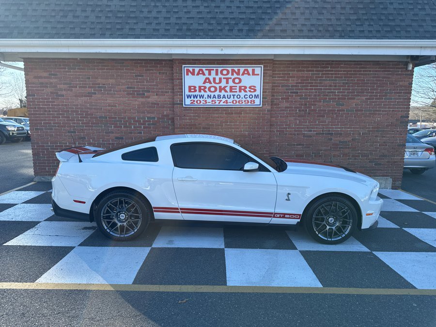 Used 2010 Ford Mustang Shelby GT500 RWD image 2