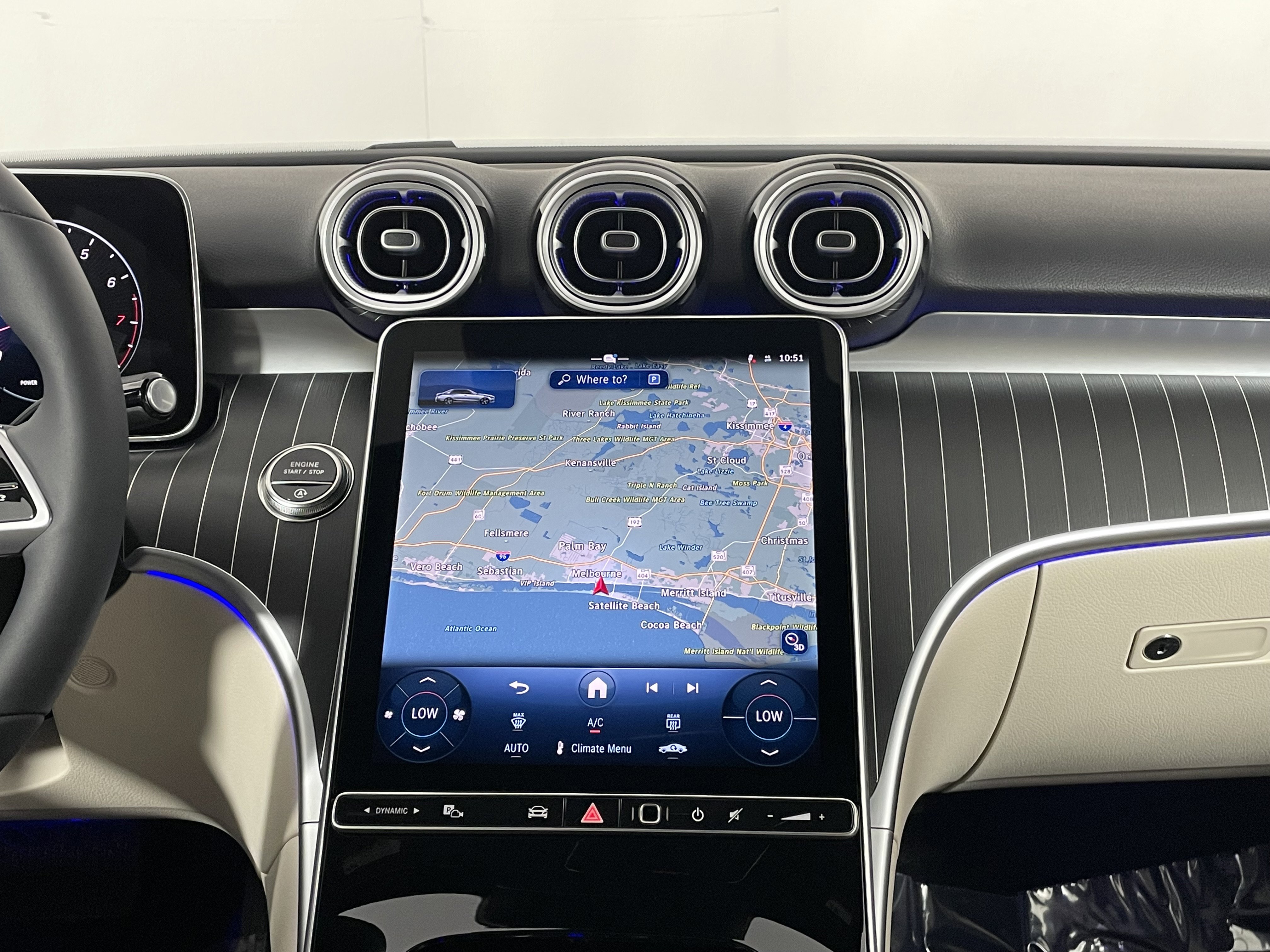 New 2026 Mercedes-Benz C 300 Sedan image 17