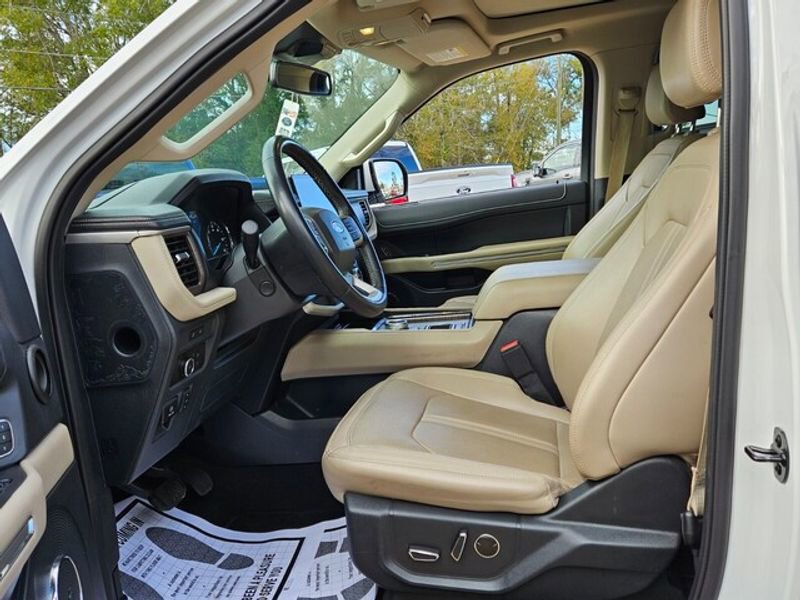 Certified 2023 Ford Expedition Limited image 6