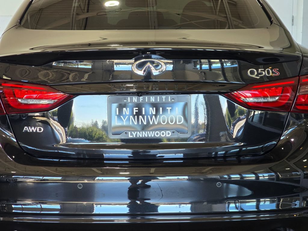Used 2021 INFINITI Q50 Red Sport 400 AWD/4WD image 27