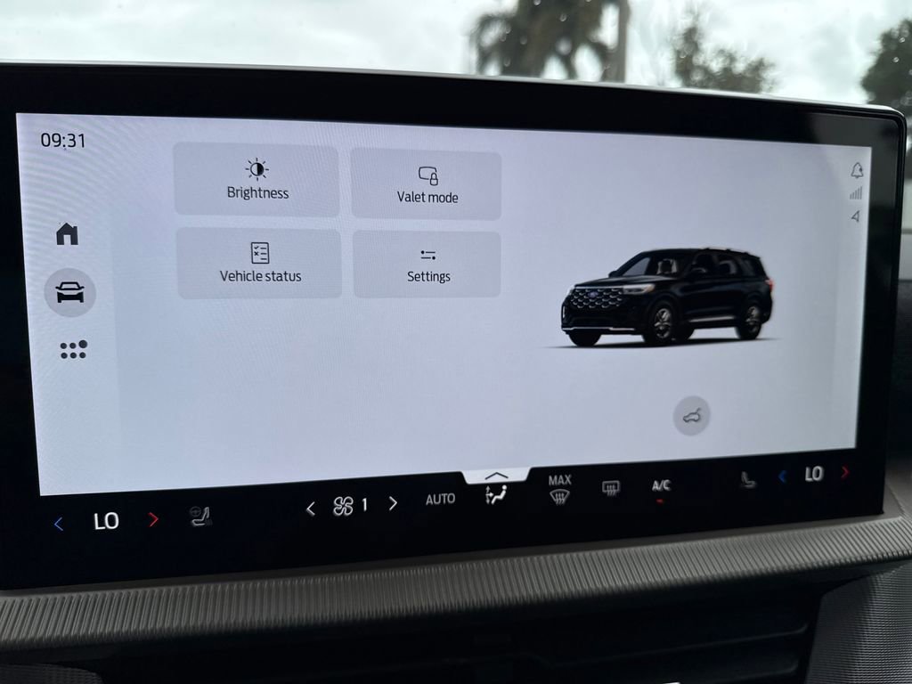 New 2026 Ford Explorer Active RWD image 28