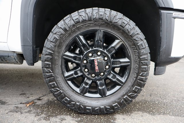 Used 2025 GMC Sierra 2500 AT4 w/ AT4 Premium Plus Package image 12