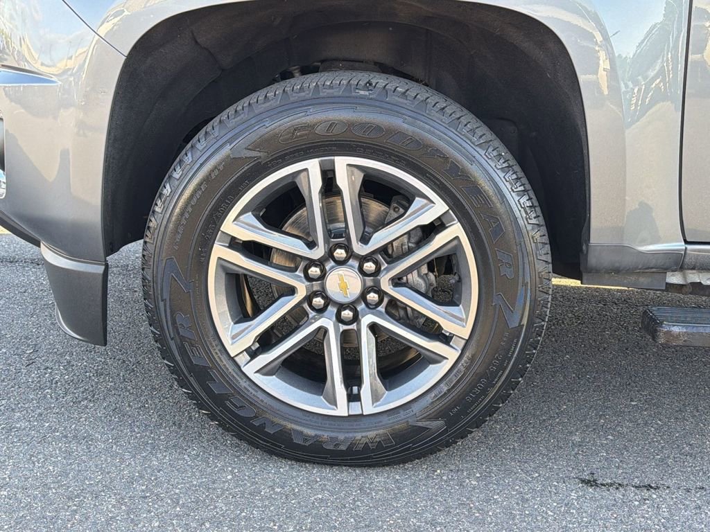 Used 2020 Chevrolet Colorado LT w/ LT Convenience Package AWD/4WD image 12