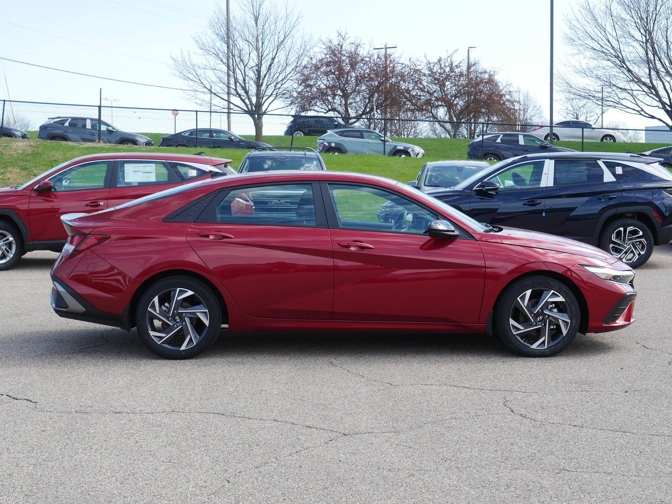 Used 2025 Hyundai Elantra Sport FWD image 5