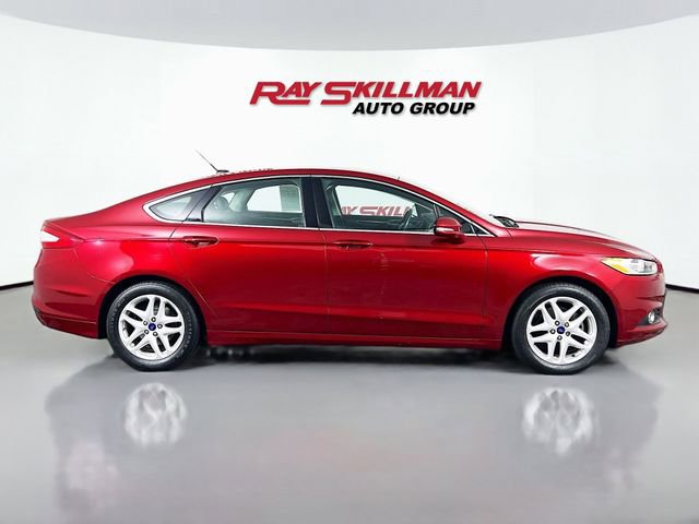 Used 2014 Ford Fusion SE w/ Equipment Group 202A image 8