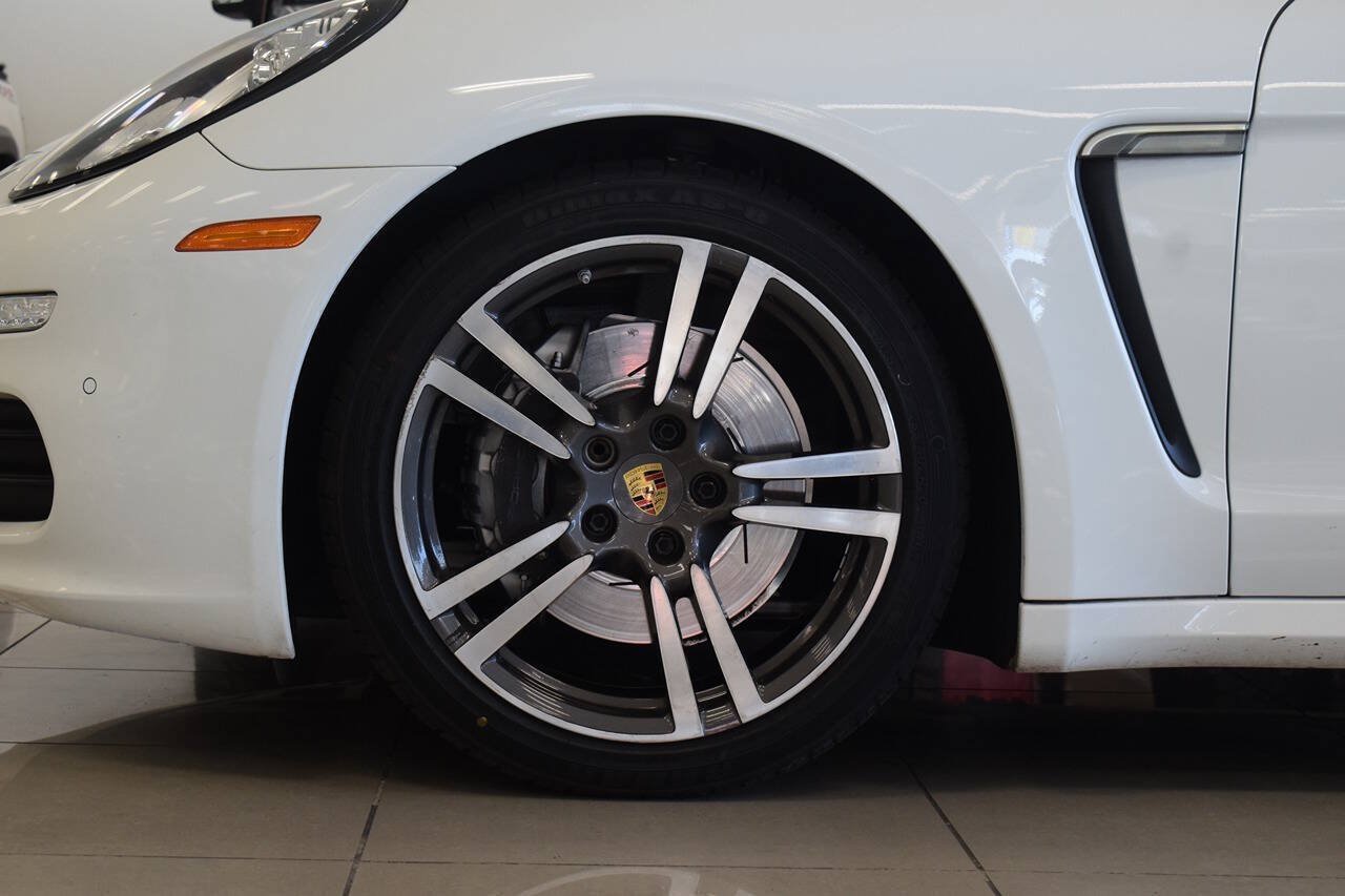 Used 2016 Porsche Panamera AWD/4WD image 20