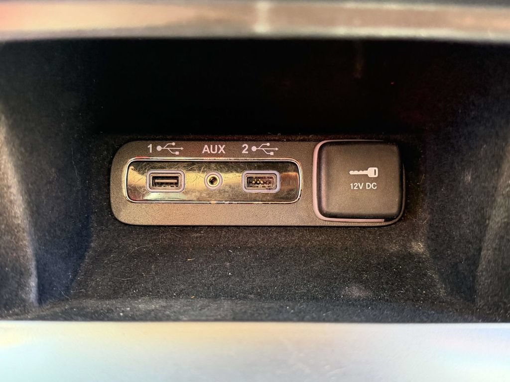 Used 2020 Jeep Grand Cherokee Limited AWD/4WD image 32
