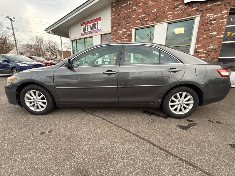 Used 2010 Toyota Camry XLE FWD image 8