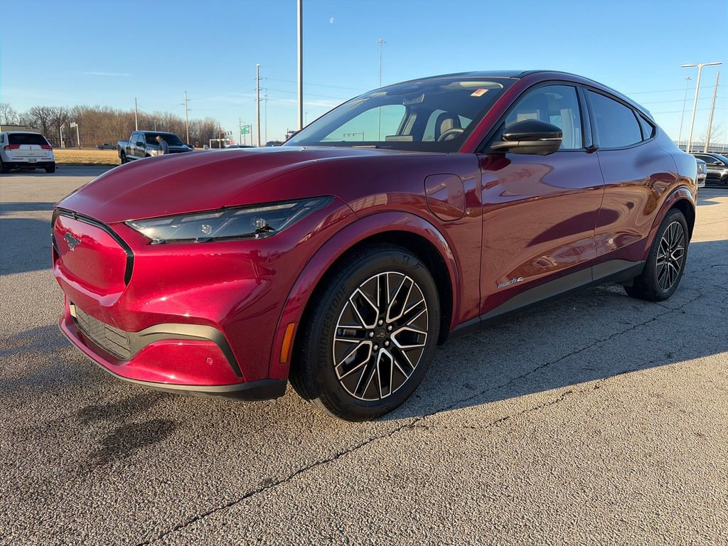 Used 2025 Ford Mustang Mach-E Premium image 3