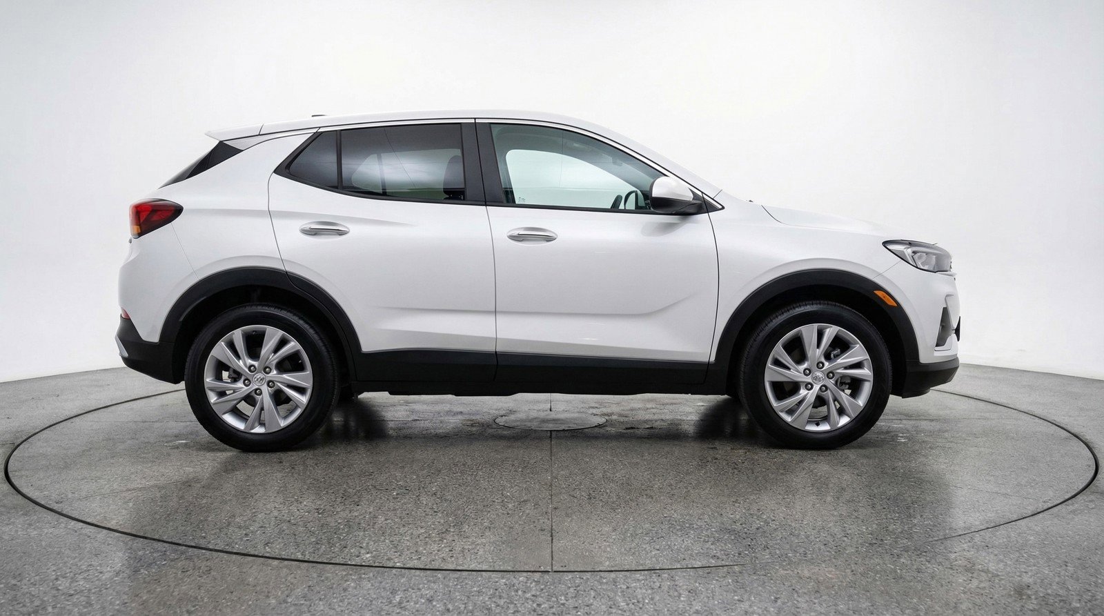 Used 2025 Buick Encore GX Preferred AWD/4WD image 11