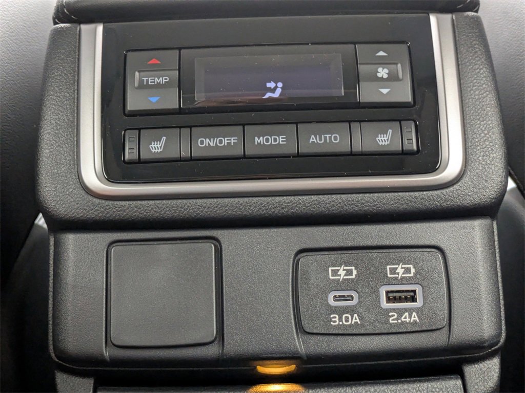 New 2025 Subaru Ascent Limited image 17