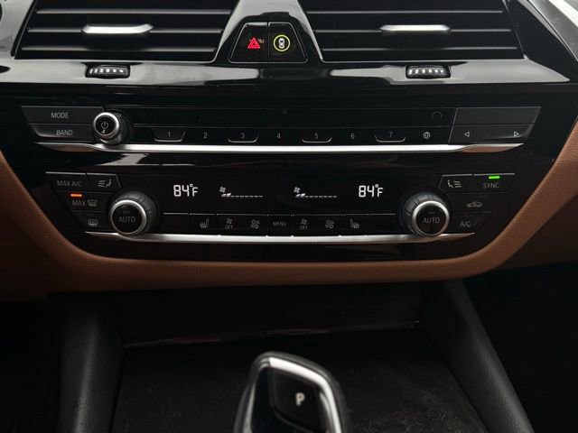 Used 2023 BMW 540i xDrive 540i xDrive w/ Premium Package image 34