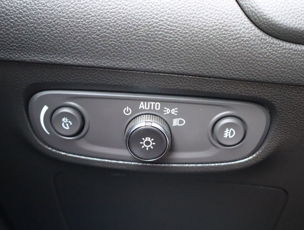 Certified 2023 Buick Encore GX Select w/ Safety Package II image 22