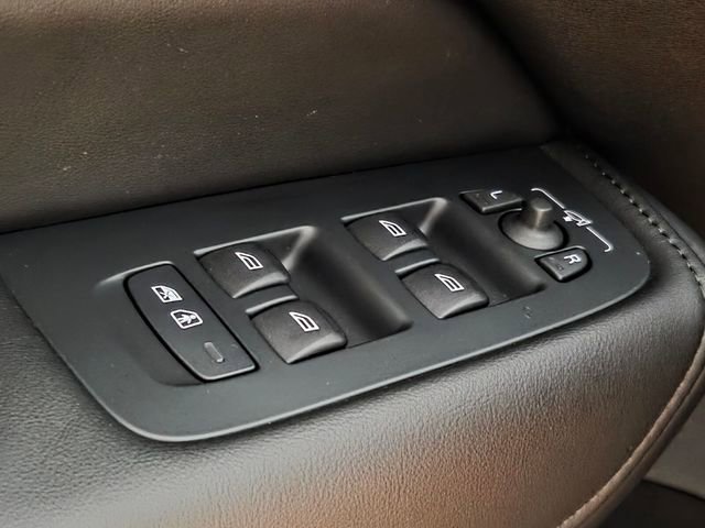 Certified 2025 Volvo XC60 B5 Plus image 39