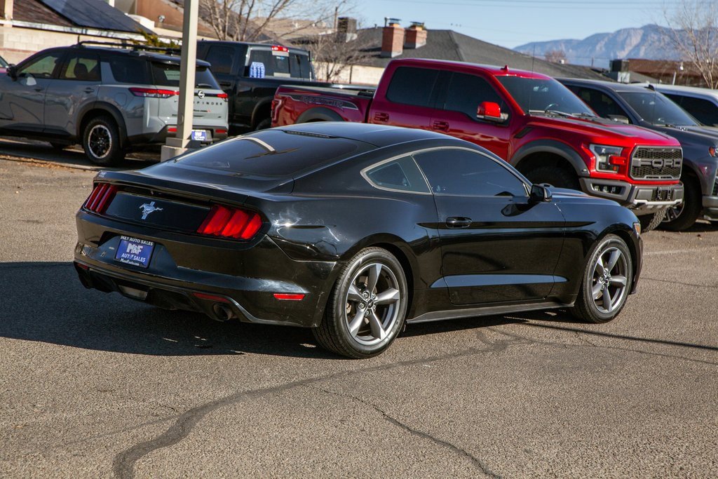 Used 2015 Ford Mustang Coupe image 5