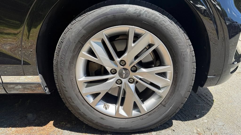 Used 2023 Genesis GV70 2.5T AWD/4WD image 12