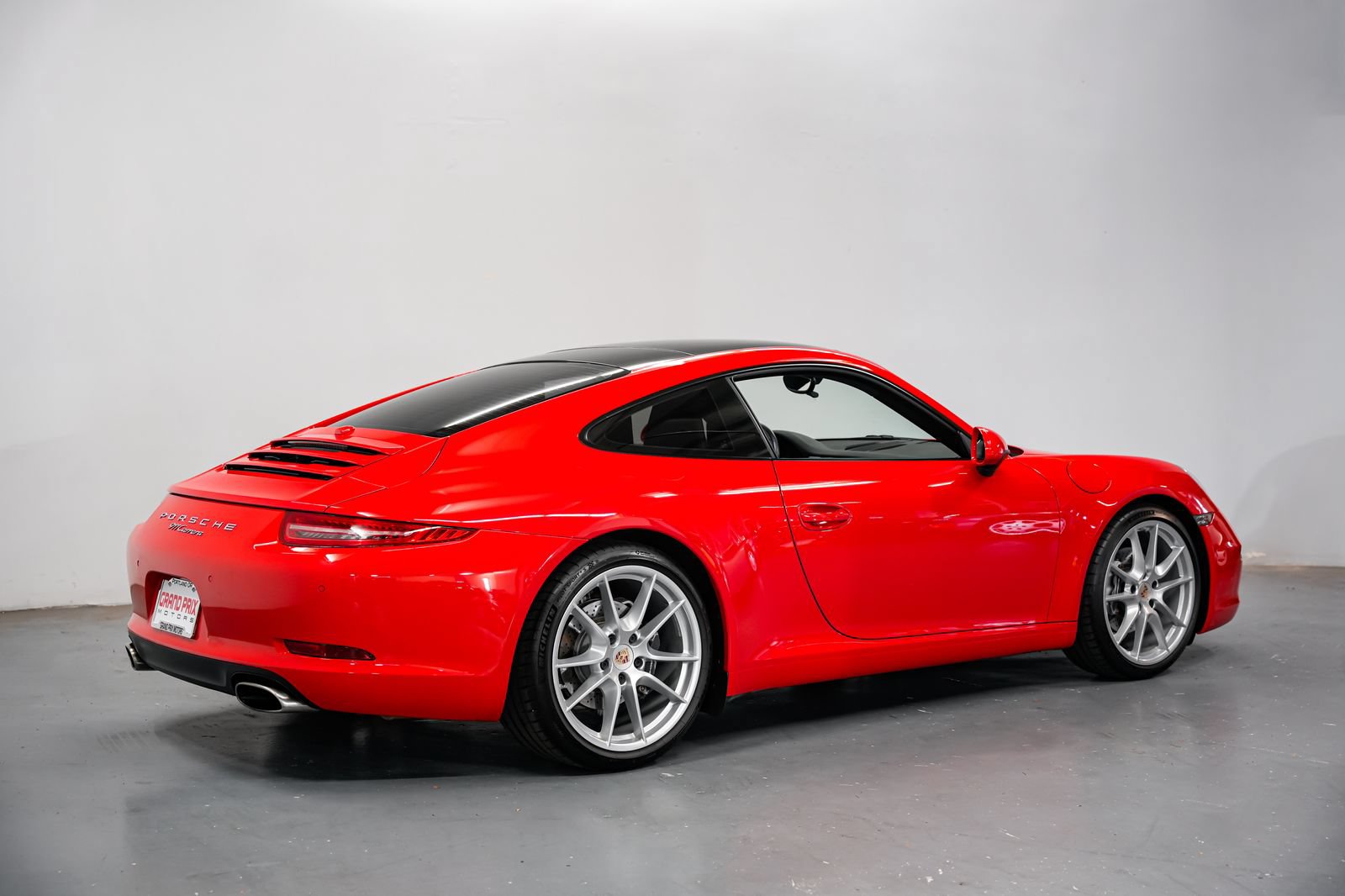Used 2014 Porsche 911 Carrera RWD image 3