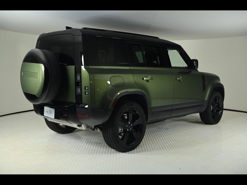 New 2026 Land Rover Defender 110 S image 5