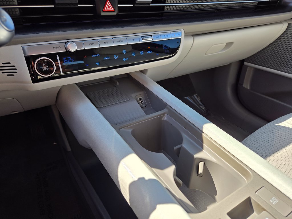 Used 2023 Hyundai Ioniq 6 SEL AWD/4WD image 25