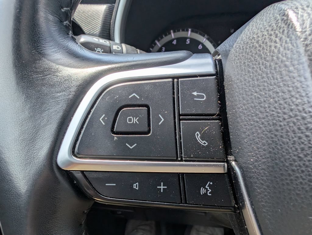 Used 2021 Toyota Highlander XSE AWD/4WD image 24