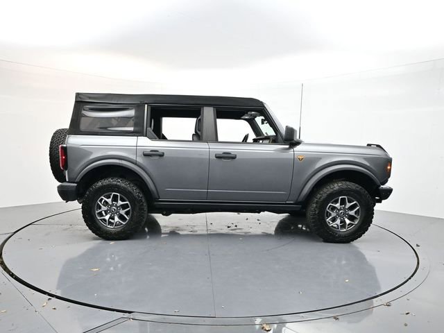 Used 2024 Ford Bronco Badlands image 8