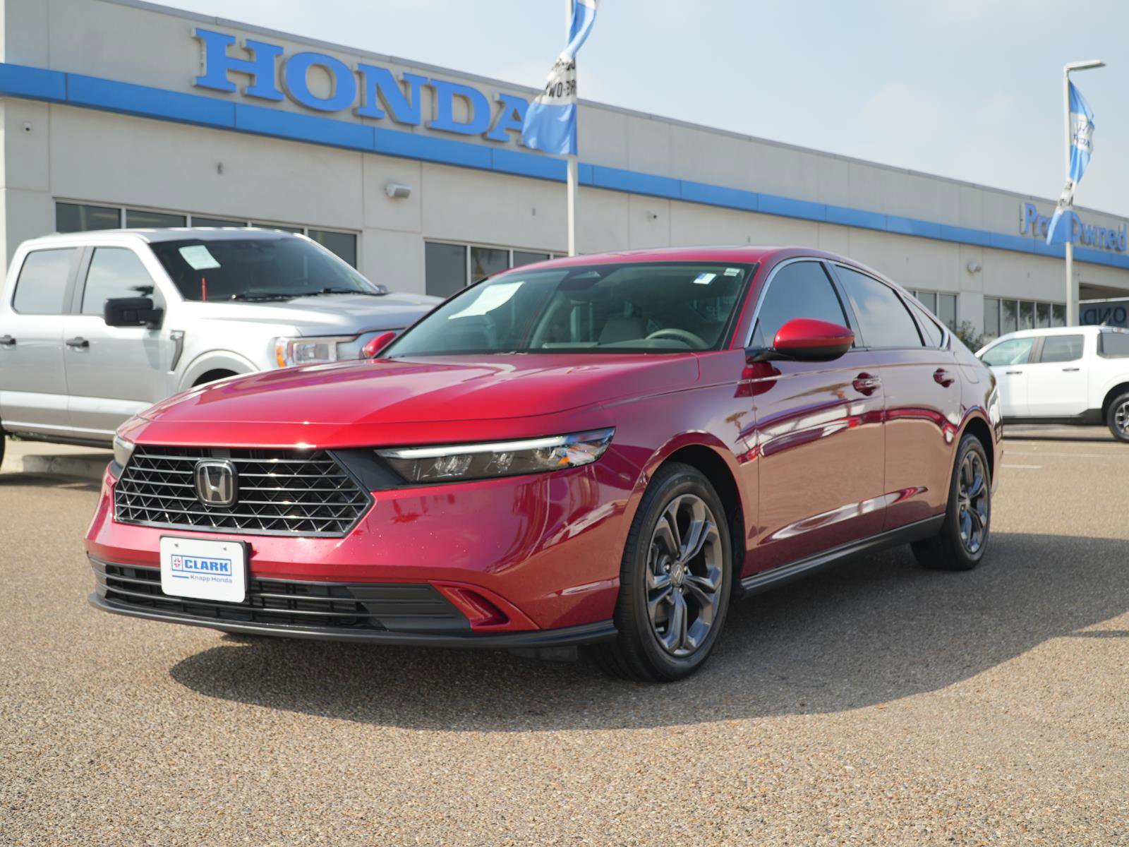 Used 2023 Honda Accord EX image 1