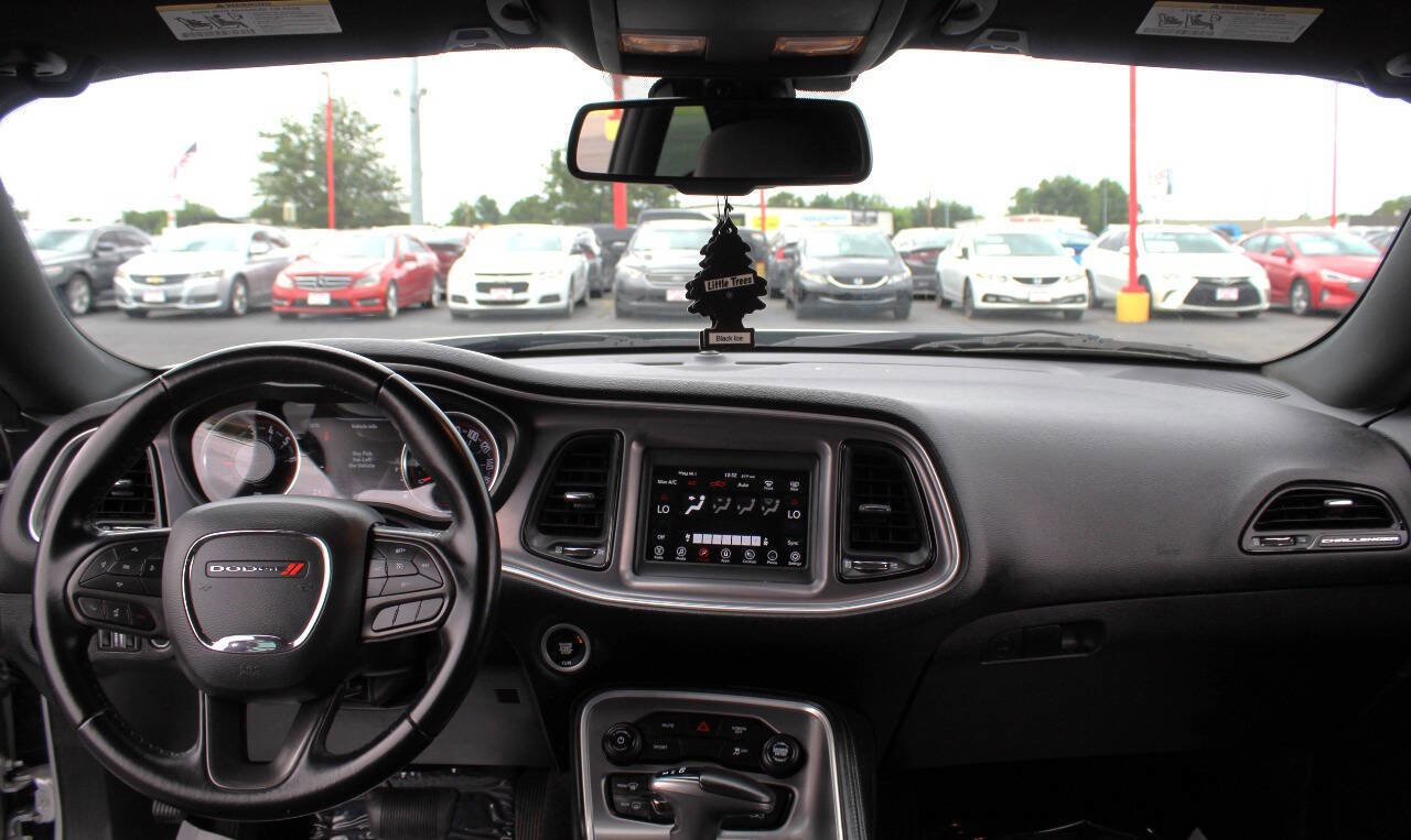 Used 2021 Dodge Challenger SXT RWD image 15