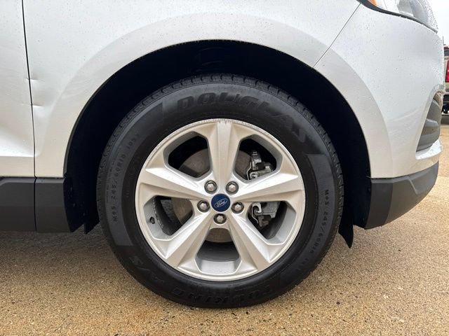 Used 2019 Ford Edge SE FWD image 9