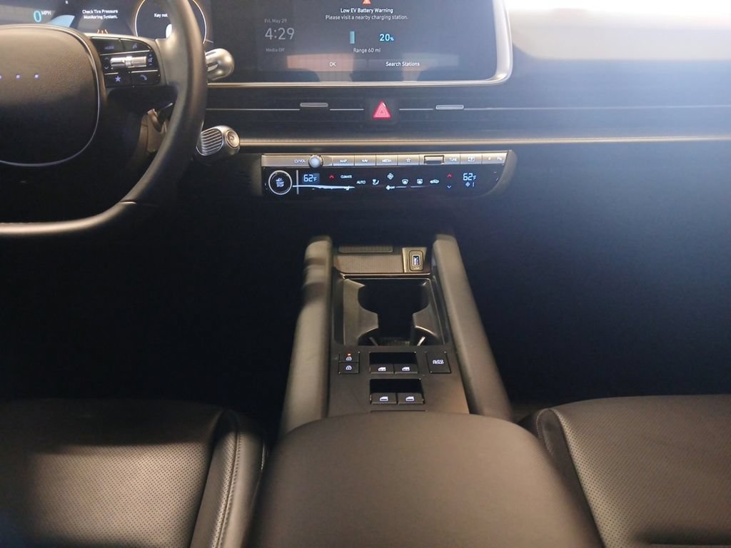 Certified 2024 Hyundai Ioniq 6 SEL RWD image 11