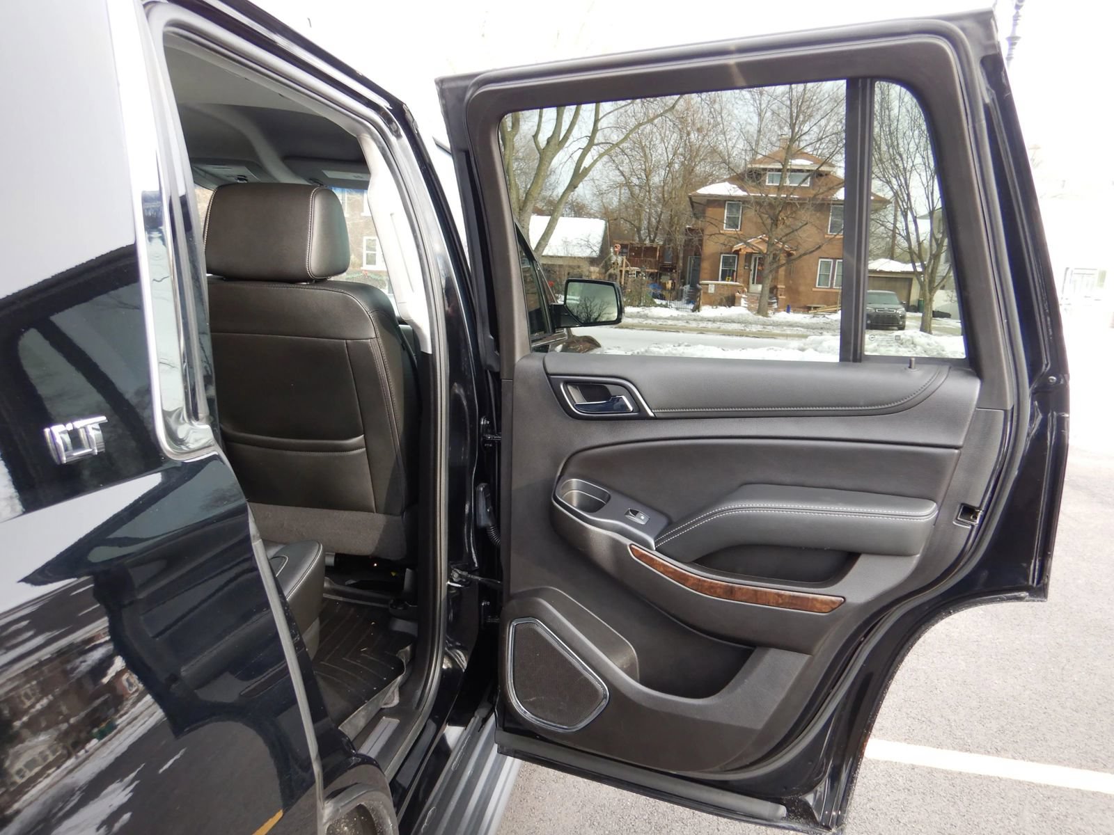 Used 2020 Chevrolet Tahoe LT AWD/4WD image 25