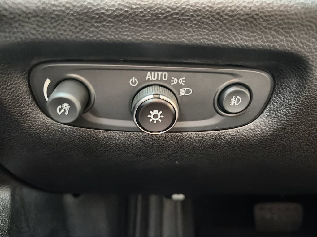 Certified 2021 Chevrolet Traverse LT AWD/4WD image 18