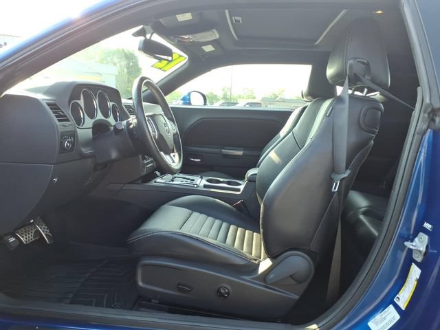 Used 2012 Dodge Challenger R/T RWD image 13