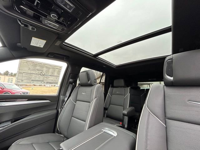 New 2026 Cadillac Escalade Luxury w/ Touring Package image 39