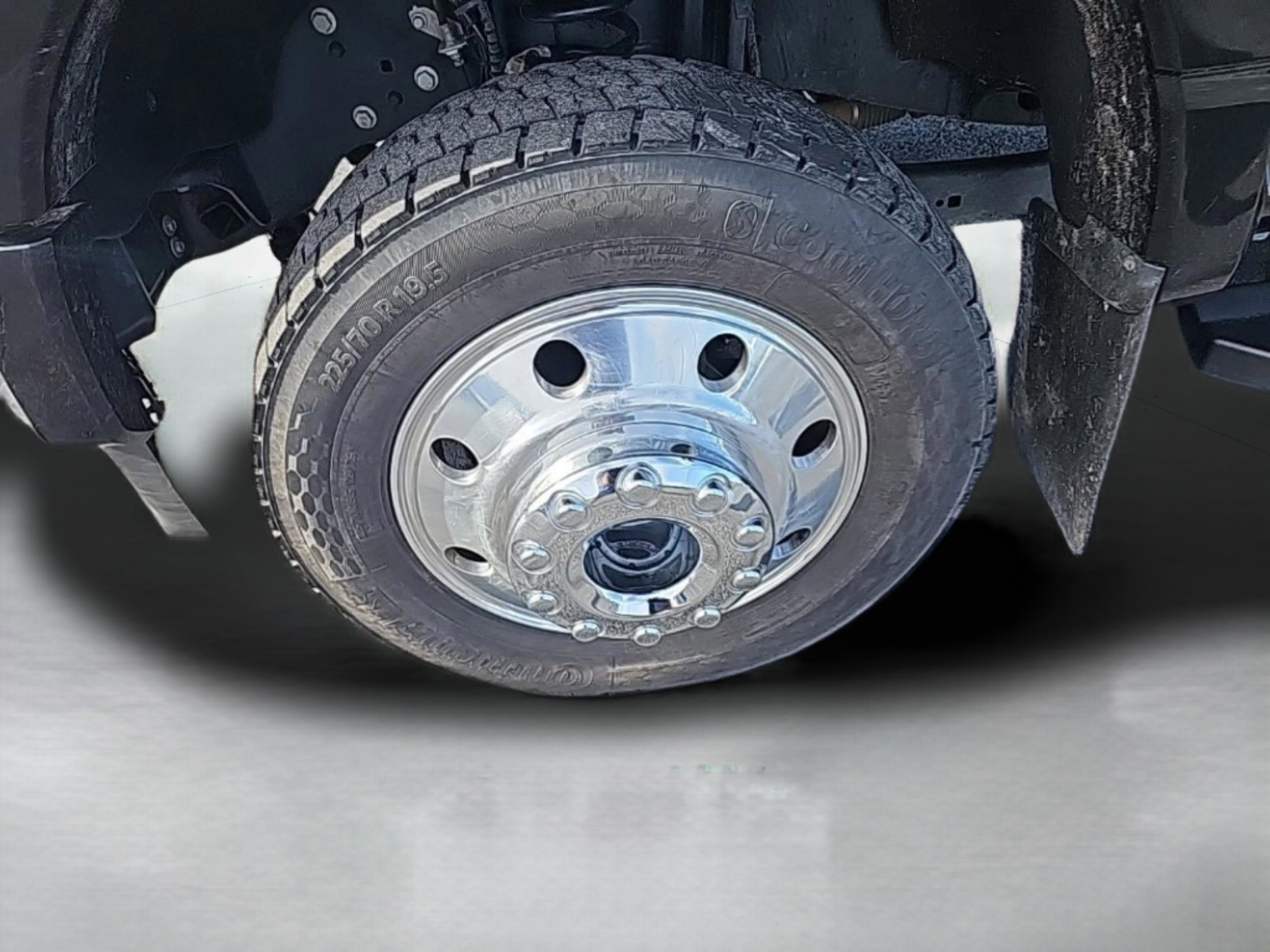 Used 2024 Ford F450 Lariat w/ Chrome Package image 13