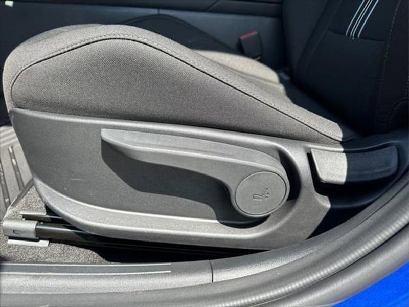 New 2025 Hyundai Elantra SEL image 10