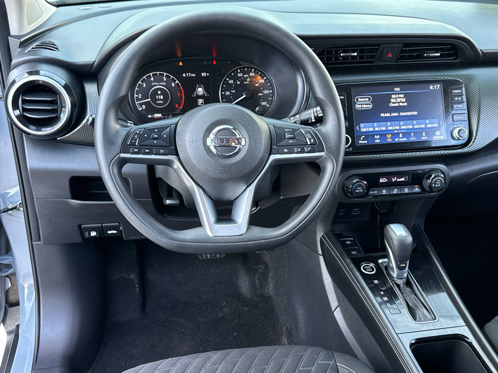 Used 2021 Nissan Kicks SV FWD image 12