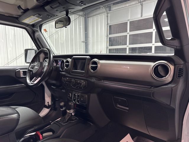Used 2019 Jeep Wrangler Unlimited Sahara image 26