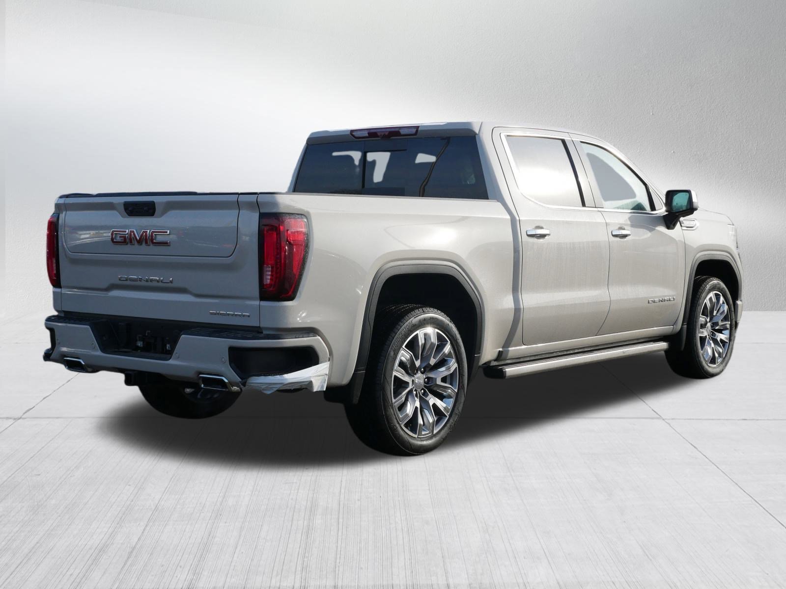New 2026 GMC Sierra 1500 Denali w/ Denali Reserve Package image 5