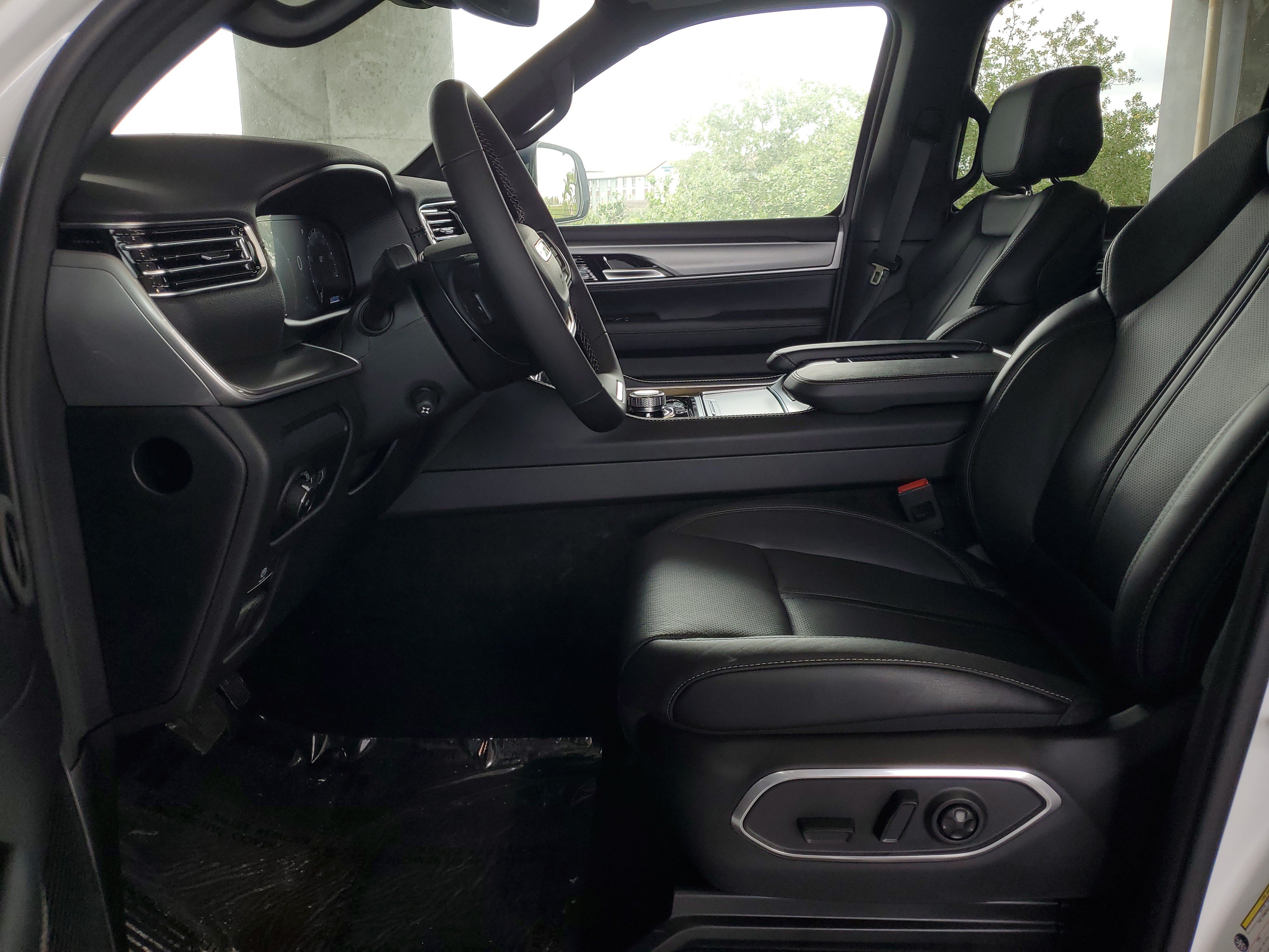New 2025 Jeep Wagoneer Series II w/ Premium Group I AWD/4WD image 20