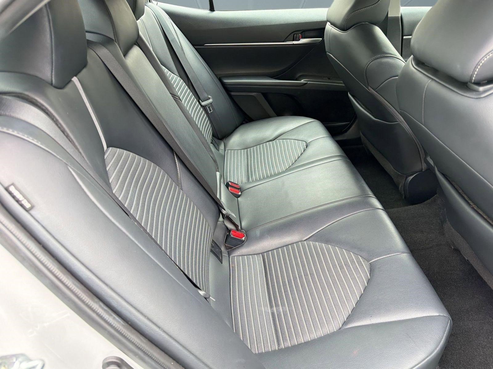 Used 2024 Toyota Camry SE image 28