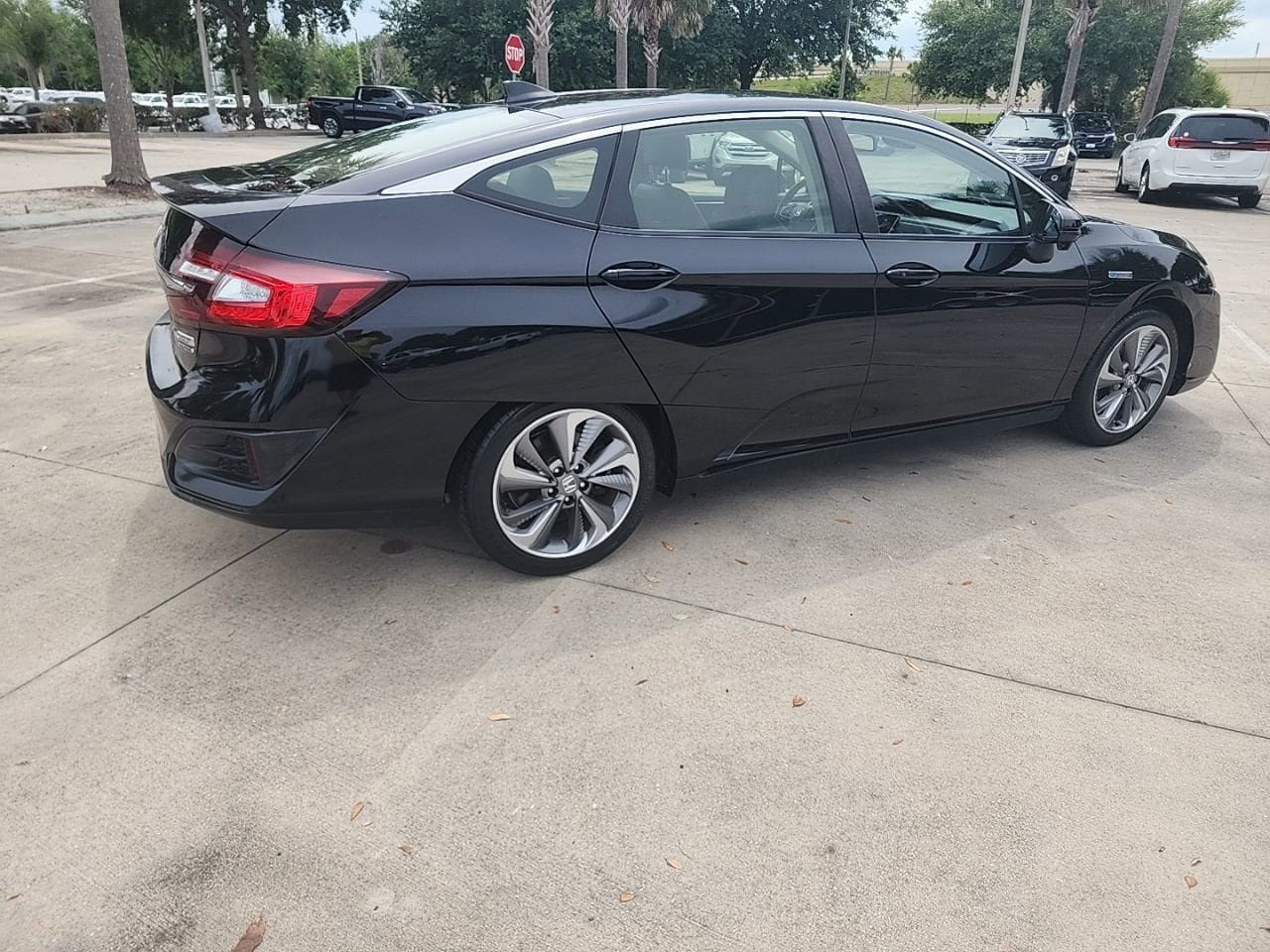 Used 2018 Honda Clarity Touring image 3