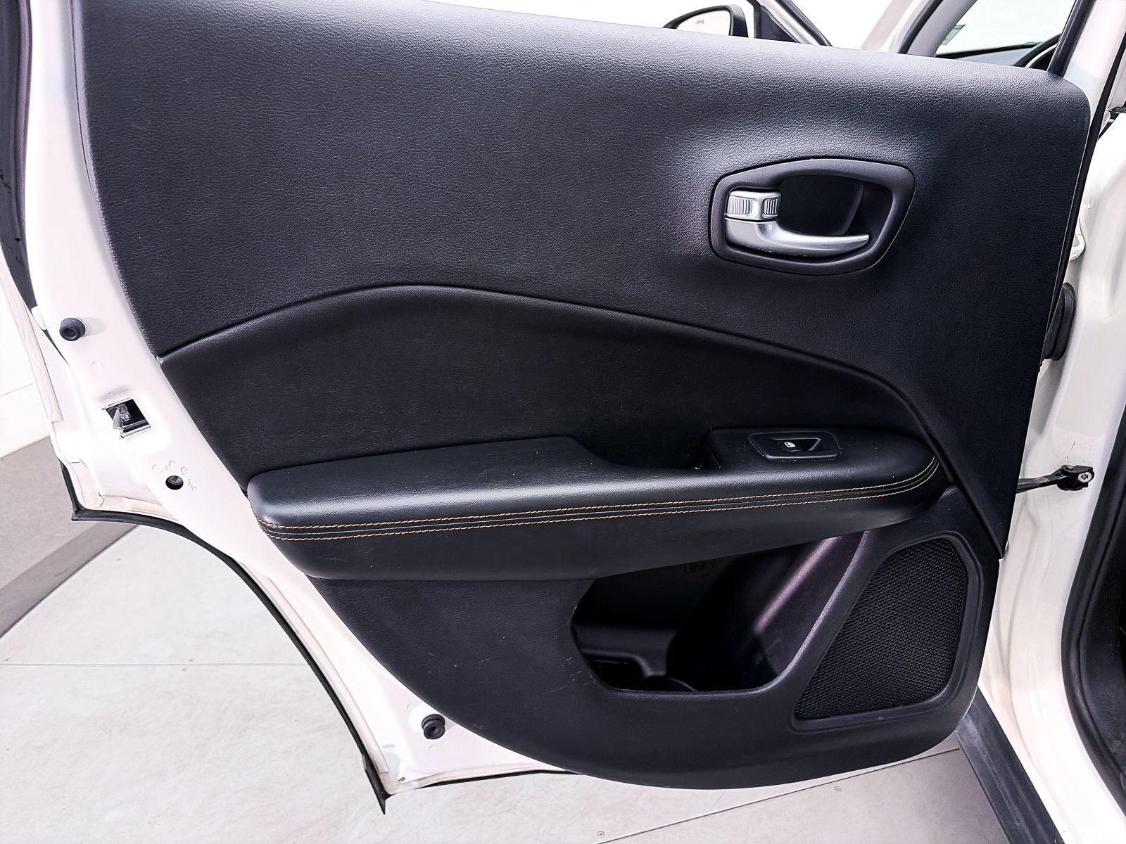 Used 2019 Jeep Compass Limited FWD image 28