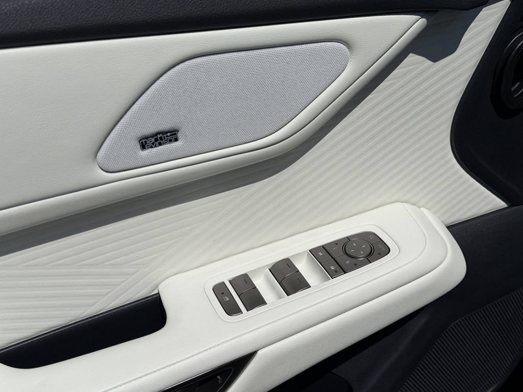 New 2026 Lexus ES 350h AWD w/ Cold Area Package image 12