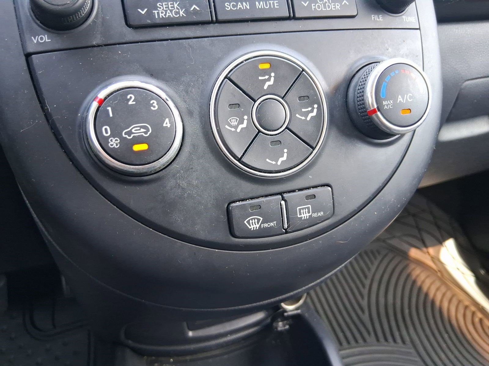 Used 2013 Kia Soul image 25